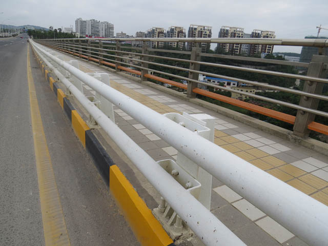 无缝钢结构桥梁栏杆